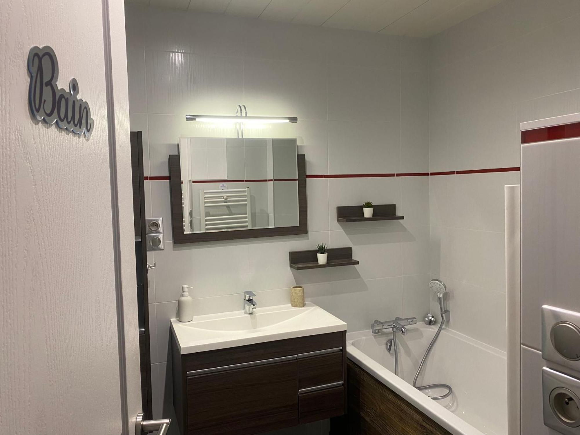 Apartment La Forclaz - Centre & Lac, Balcon, Parking Annecy