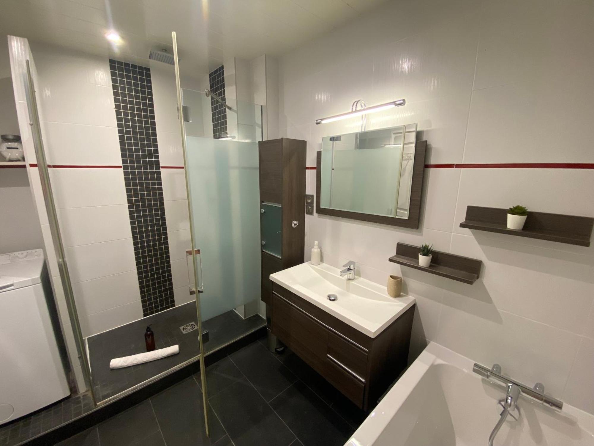 La Forclaz - Centre & Lac, Balcon, Parking * Annecy